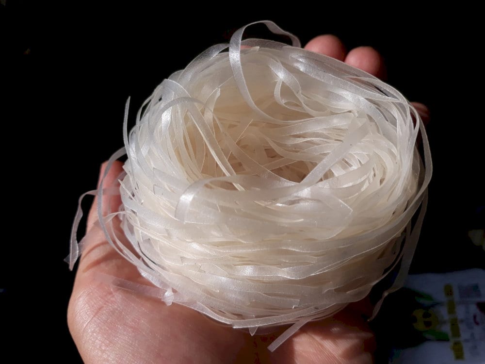 Bánh đa Quỳnh Côi 